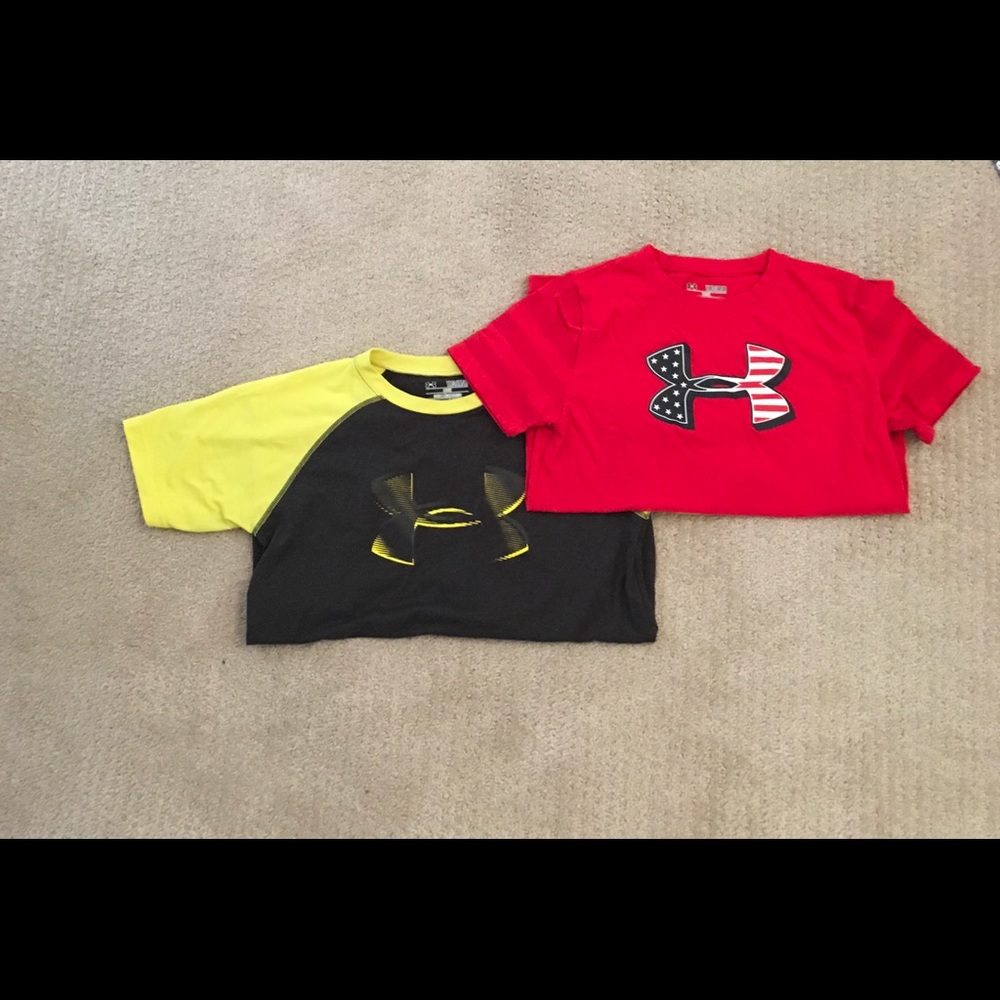 Set of 2 Under Armour Boys  Shirts Youth M